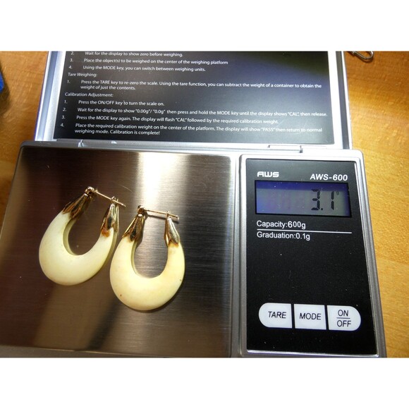 VTG 14K Gold Carved Earrings Africa 3.1gr - Picture 5 of 5